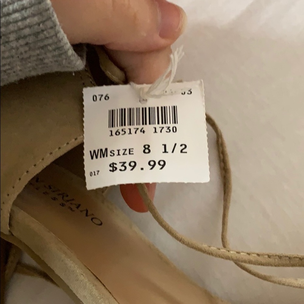 Nude Heels - Picture 4 of 4